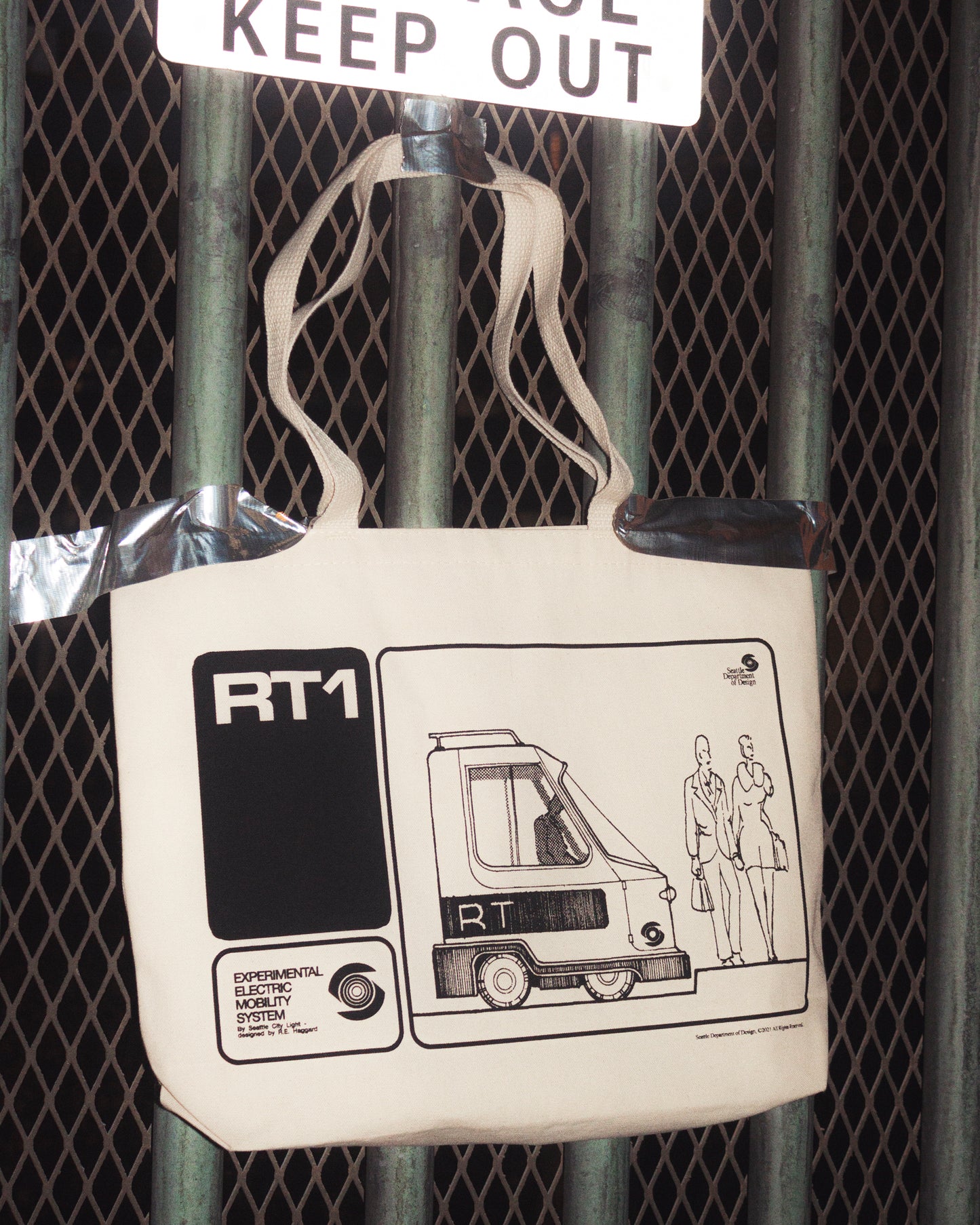 D.6 City Light RT1 Tote